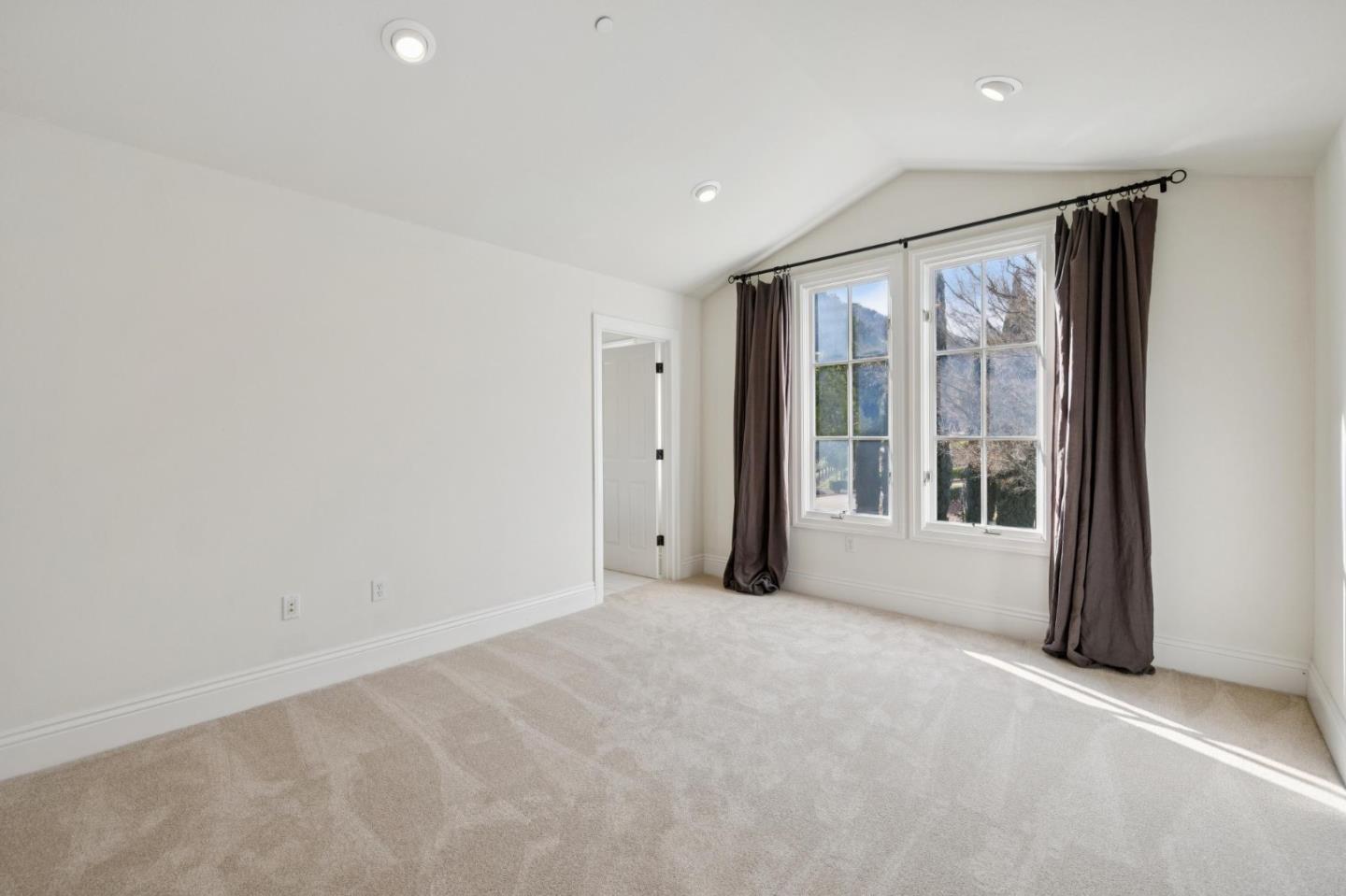 Detail Gallery Image 53 of 89 For 1450 Lakeview Ct, San Martin,  CA 95046 - 6 Beds | 5/1 Baths