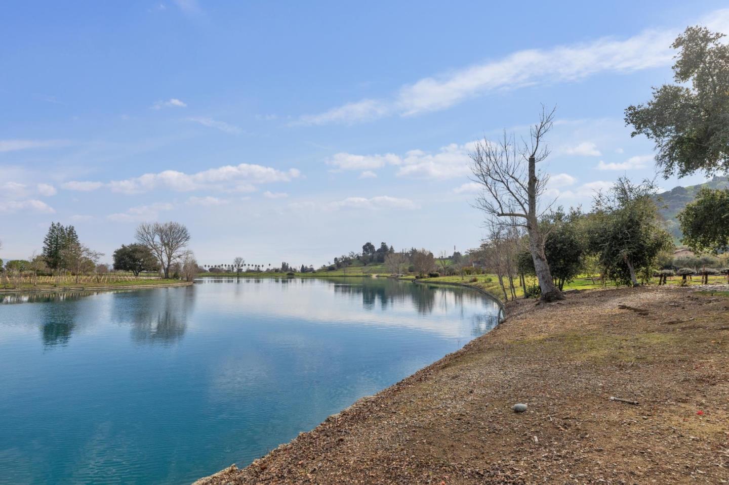 Detail Gallery Image 68 of 89 For 1450 Lakeview Ct, San Martin,  CA 95046 - 6 Beds | 5/1 Baths