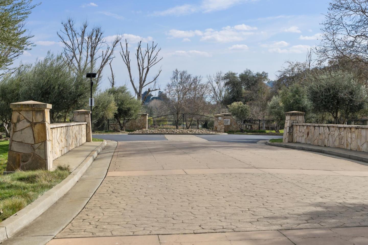 Detail Gallery Image 87 of 89 For 1450 Lakeview Ct, San Martin,  CA 95046 - 6 Beds | 5/1 Baths