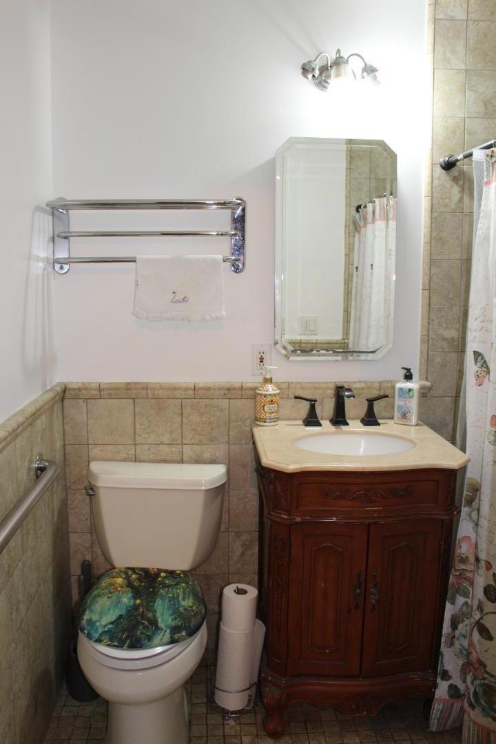 Detail Gallery Image 12 of 22 For 118 Azucar Ave, San Jose,  CA 95111 - 3 Beds | 2 Baths