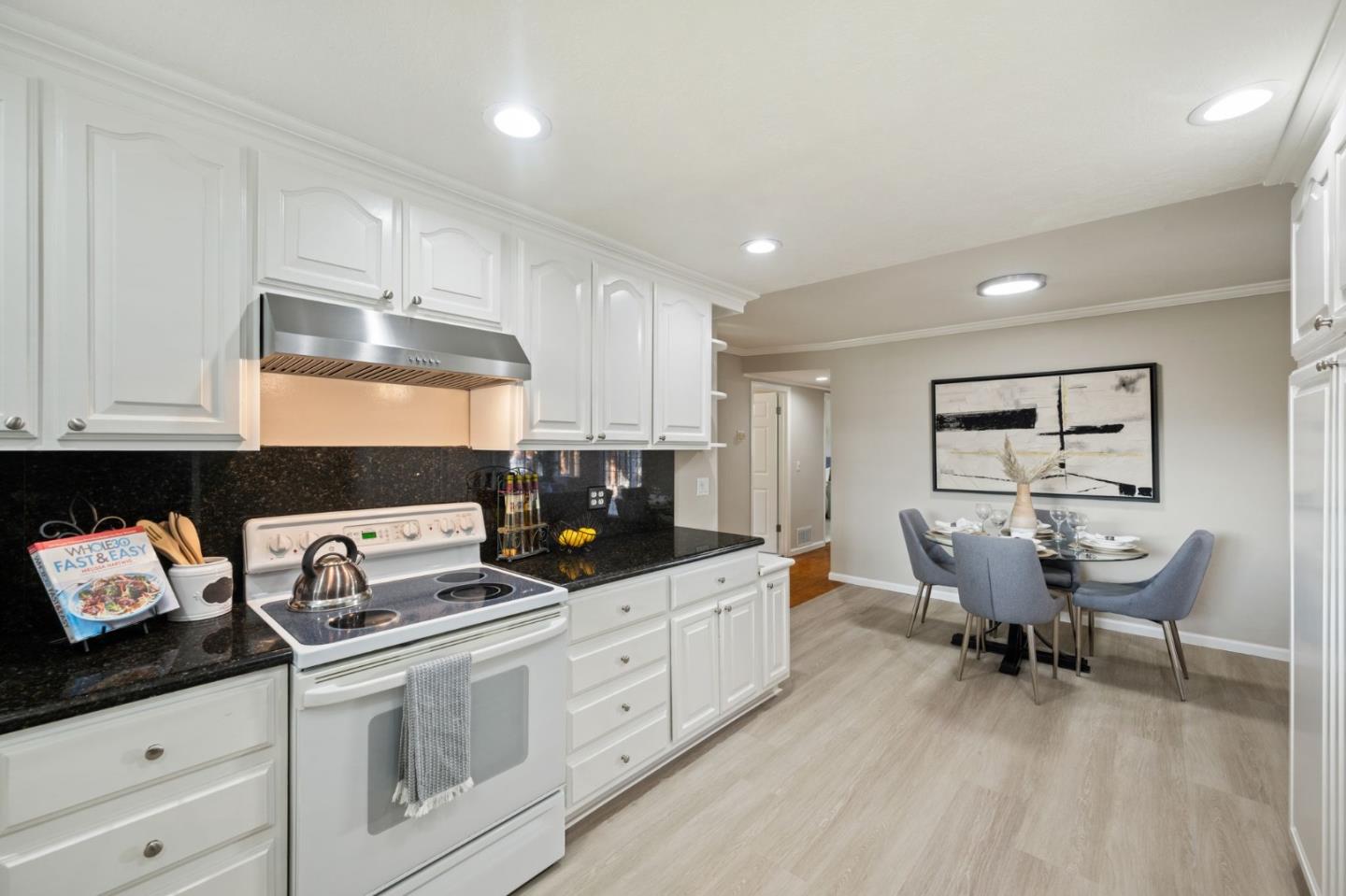 Detail Gallery Image 10 of 35 For 761 Carla Way, Gilroy,  CA 95020 - 4 Beds | 2 Baths