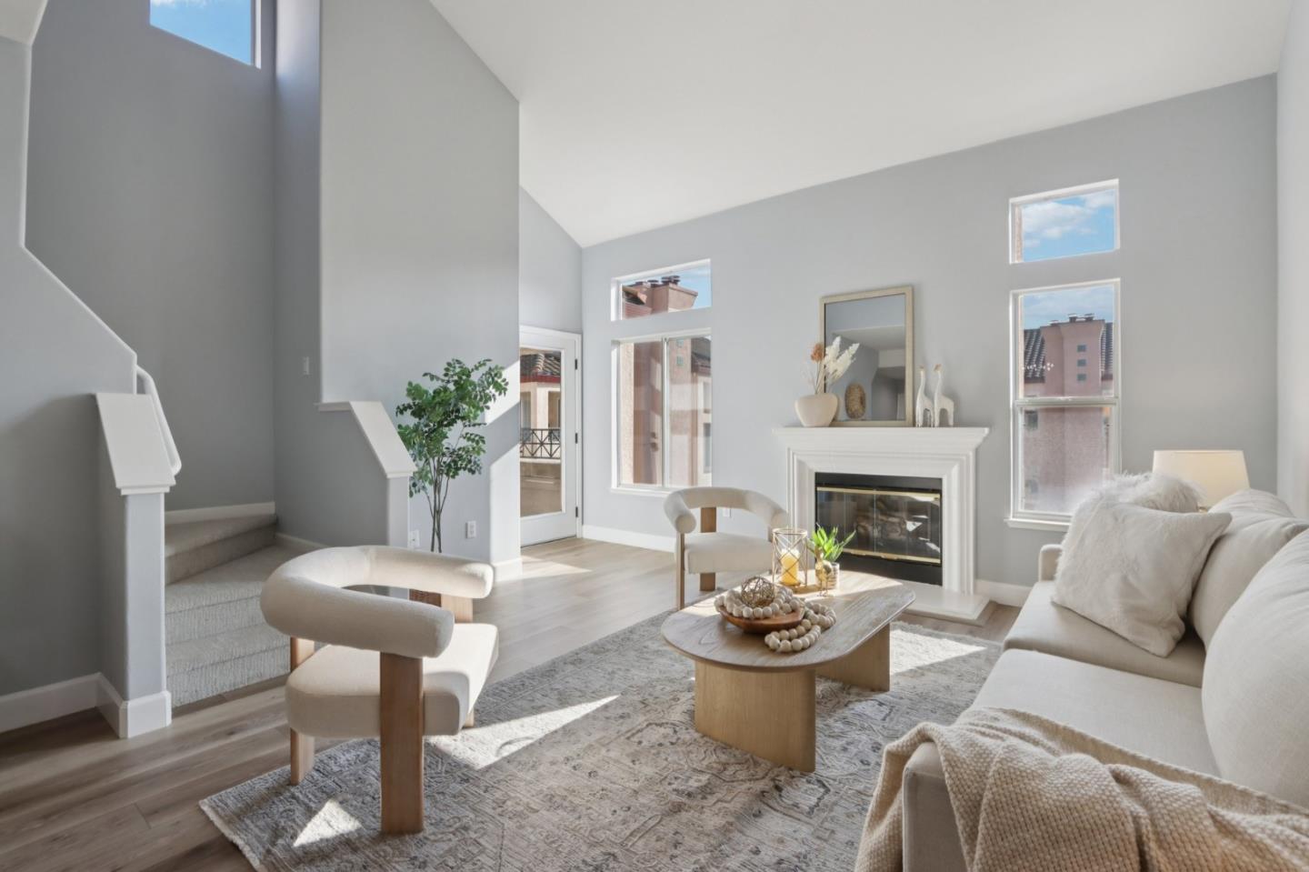 Front Image Thumbnail for ML82029616