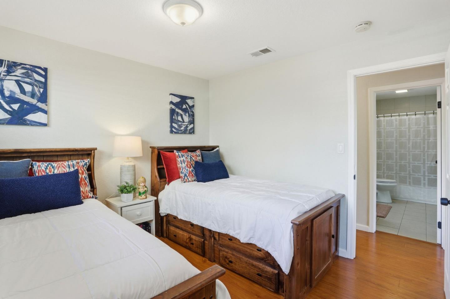 Detail Gallery Image 18 of 32 For 3458 Rocky Mountain Dr, San Jose,  CA 95127 - 3 Beds | 2 Baths