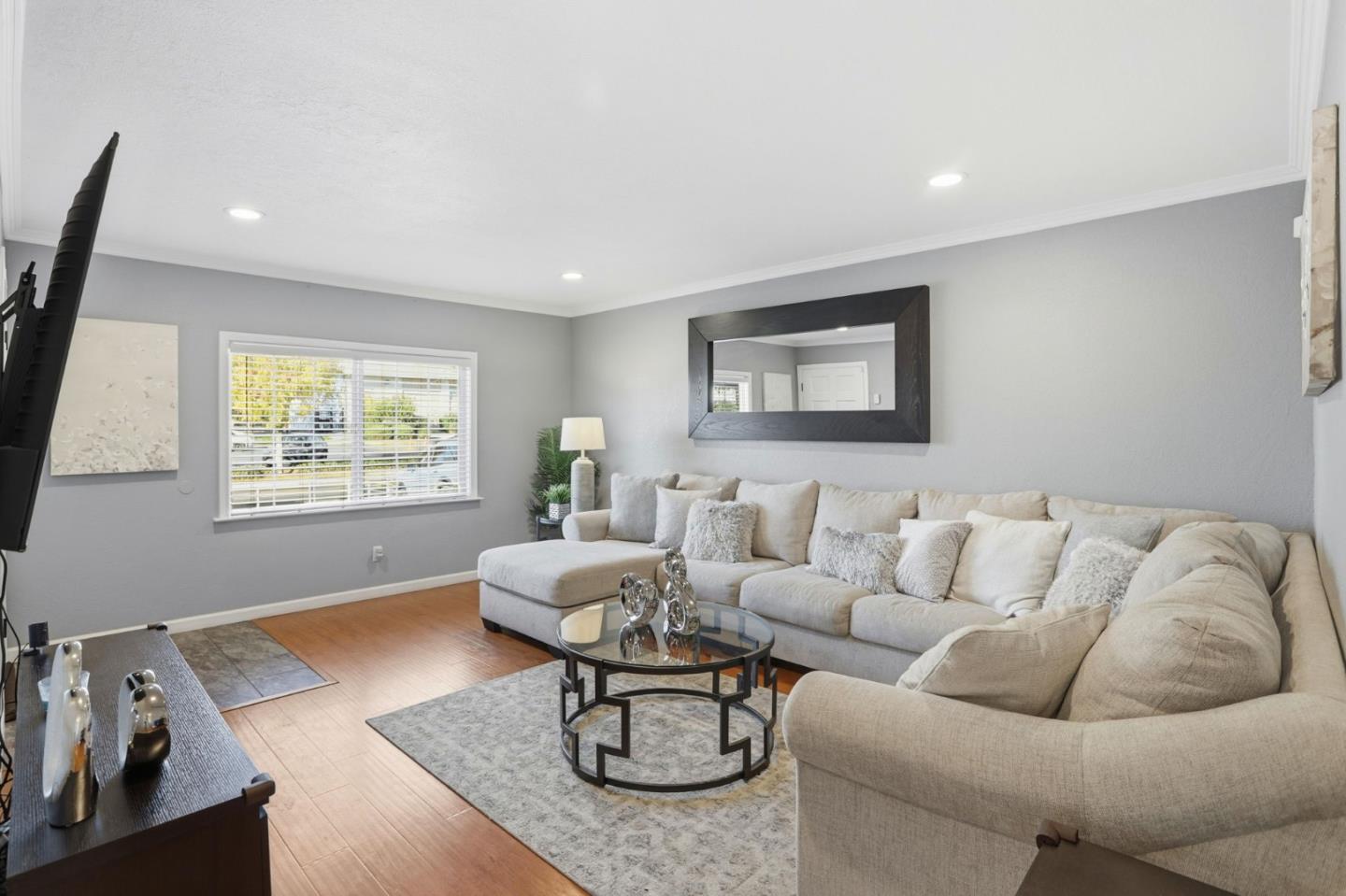 Detail Gallery Image 8 of 32 For 3458 Rocky Mountain Dr, San Jose,  CA 95127 - 3 Beds | 2 Baths