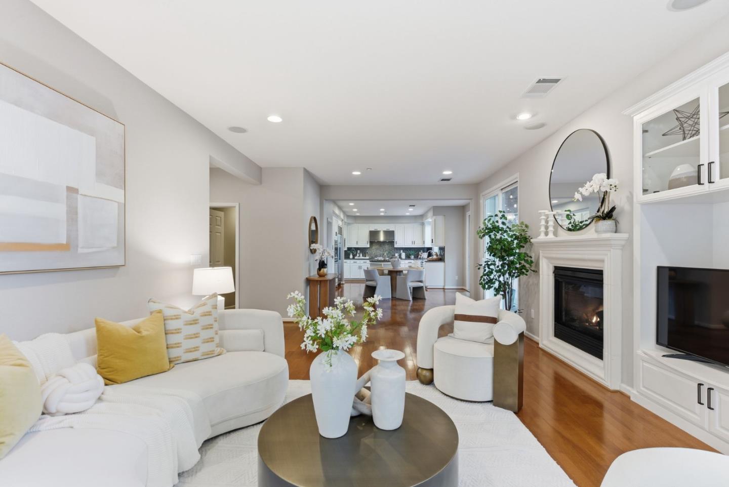 Detail Gallery Image 14 of 85 For 34794 Williams Way, Union City,  CA 94587 - 5 Beds | 4/1 Baths