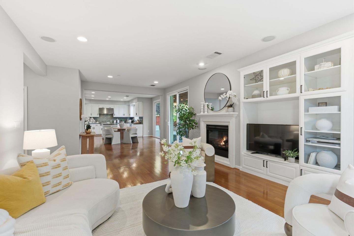 Detail Gallery Image 15 of 85 For 34794 Williams Way, Union City,  CA 94587 - 5 Beds | 4/1 Baths