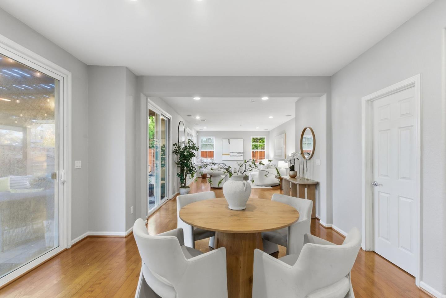 Detail Gallery Image 19 of 85 For 34794 Williams Way, Union City,  CA 94587 - 5 Beds | 4/1 Baths