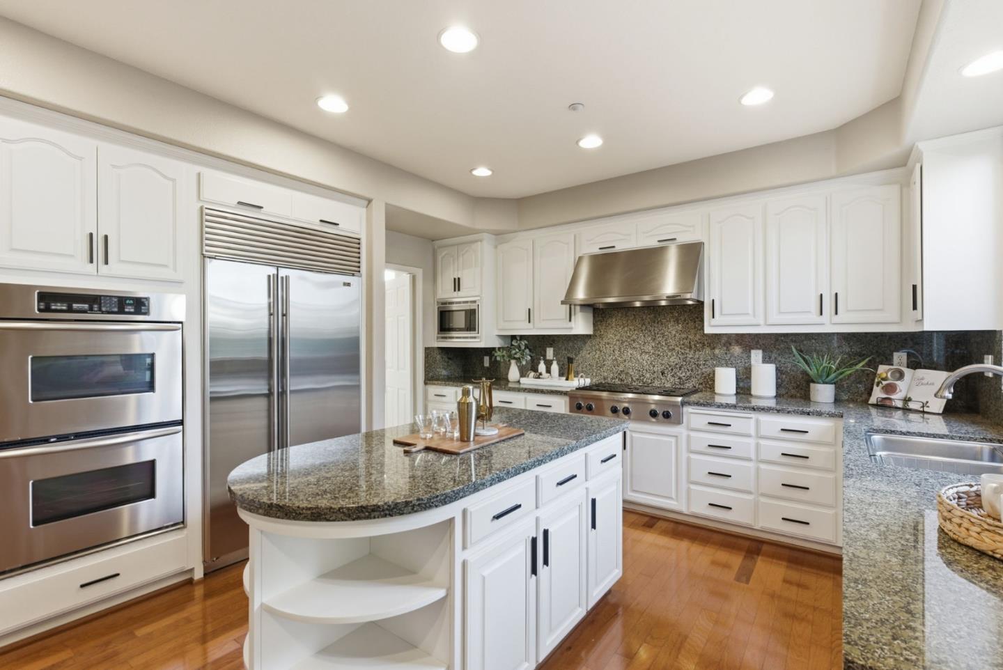 Detail Gallery Image 20 of 85 For 34794 Williams Way, Union City,  CA 94587 - 5 Beds | 4/1 Baths