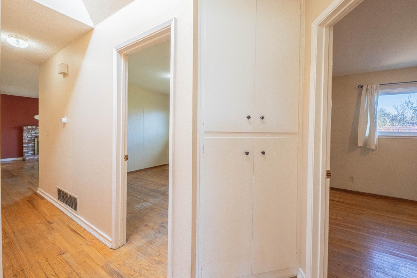 Detail Gallery Image 16 of 33 For 826 Central Ave, Salinas,  CA 93901 - 3 Beds | 2 Baths