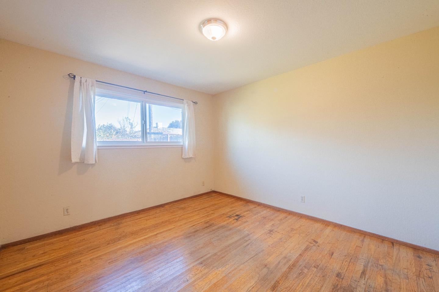 Detail Gallery Image 21 of 33 For 826 Central Ave, Salinas,  CA 93901 - 3 Beds | 2 Baths