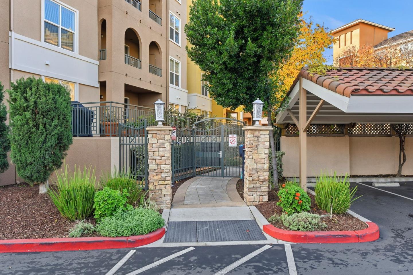 Detail Gallery Image 12 of 12 For 1445 Fruitdale Ave #101,  San Jose,  CA 95128 - 1 Beds | 1 Baths