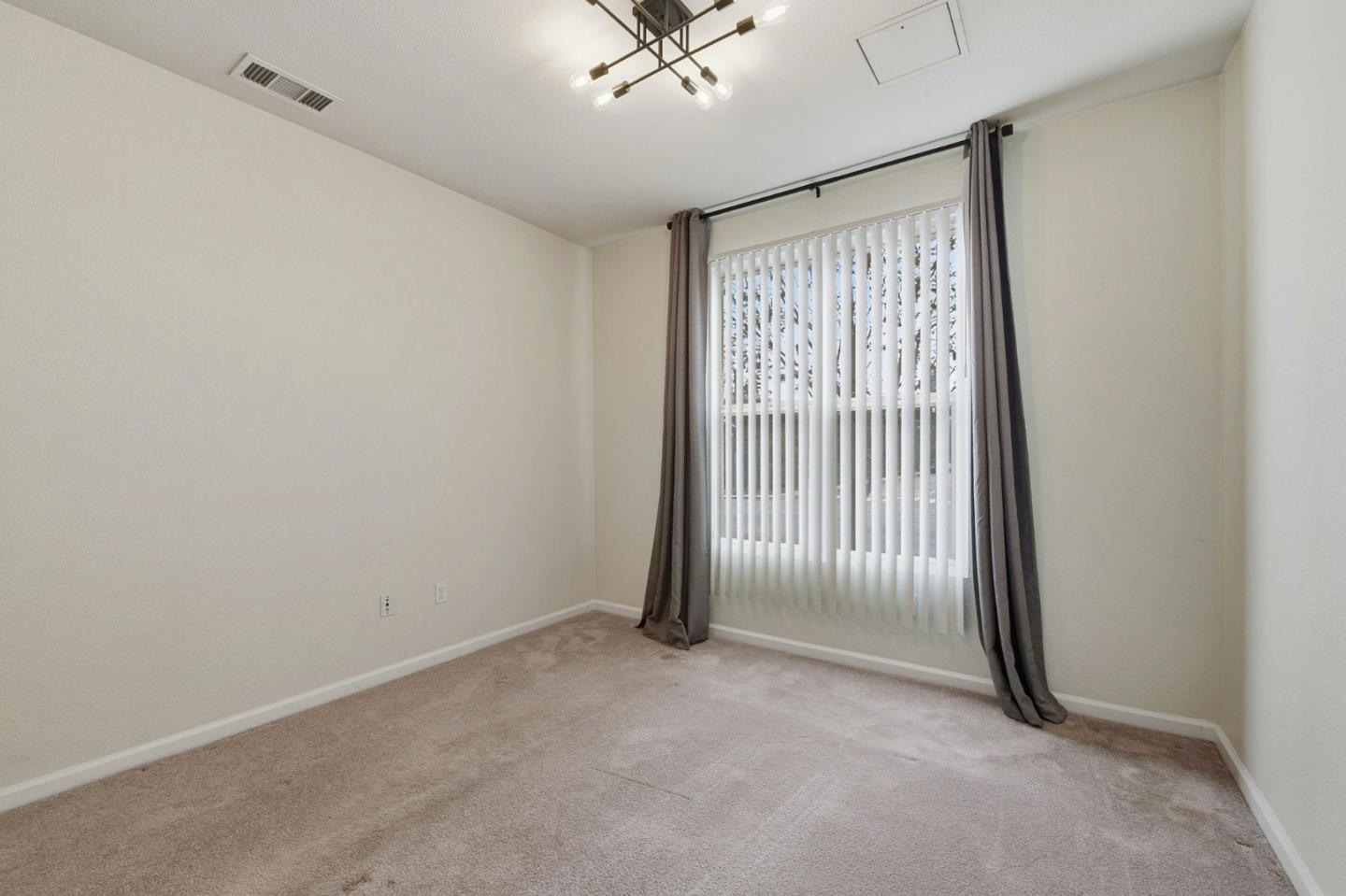 Detail Gallery Image 7 of 12 For 1445 Fruitdale Ave #101,  San Jose,  CA 95128 - 1 Beds | 1 Baths