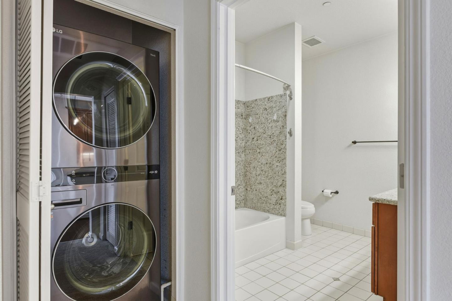 Detail Gallery Image 8 of 12 For 1445 Fruitdale Ave #101,  San Jose,  CA 95128 - 1 Beds | 1 Baths