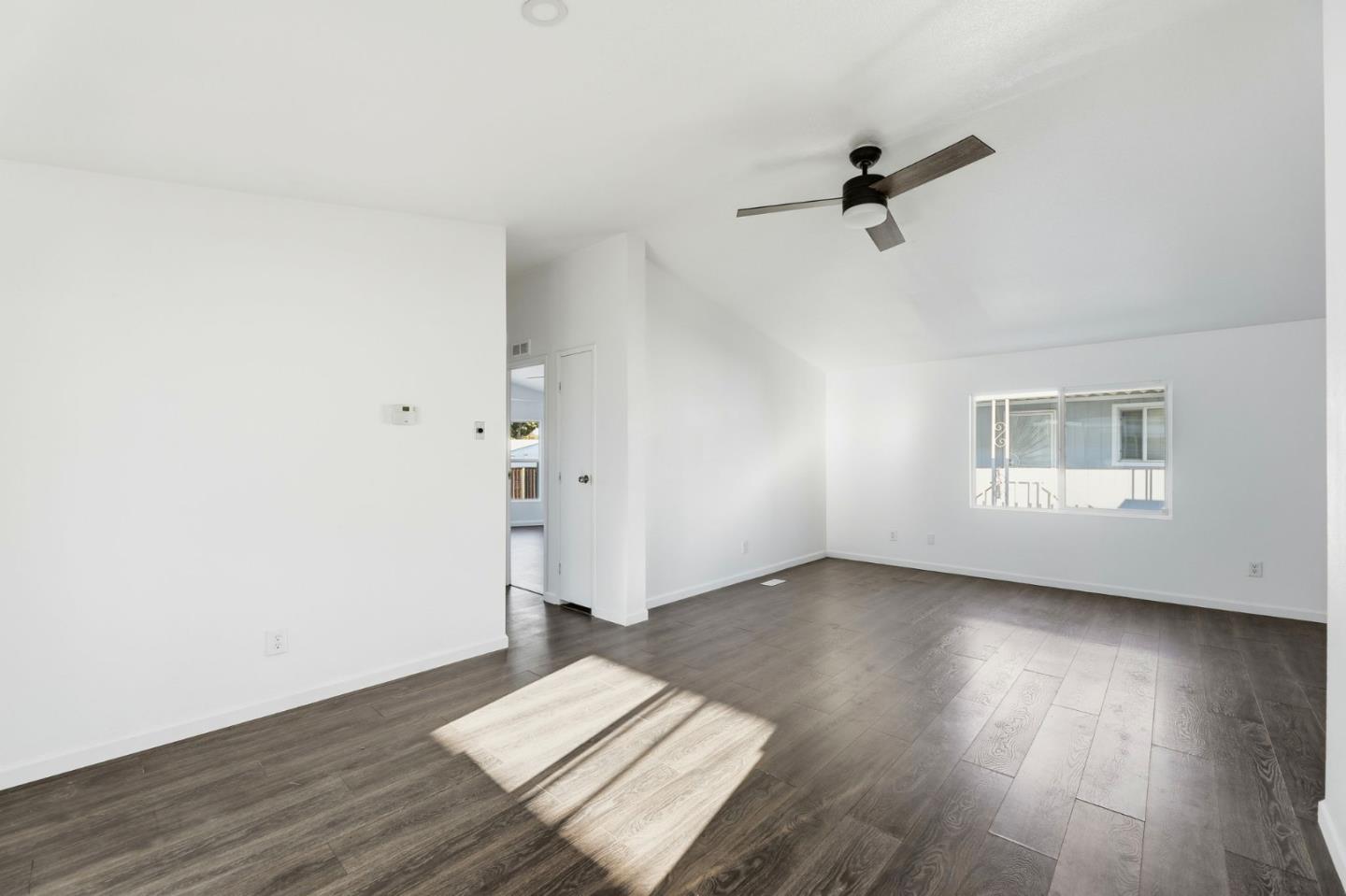 Detail Gallery Image 17 of 33 For 1358 Old Oakland Rd #120,  San Jose,  CA 95112 - 3 Beds | 2 Baths