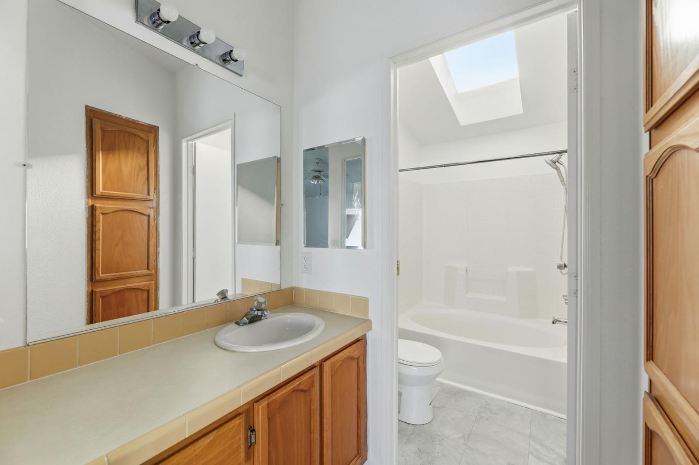 Detail Gallery Image 25 of 33 For 1358 Old Oakland Rd #120,  San Jose,  CA 95112 - 3 Beds | 2 Baths
