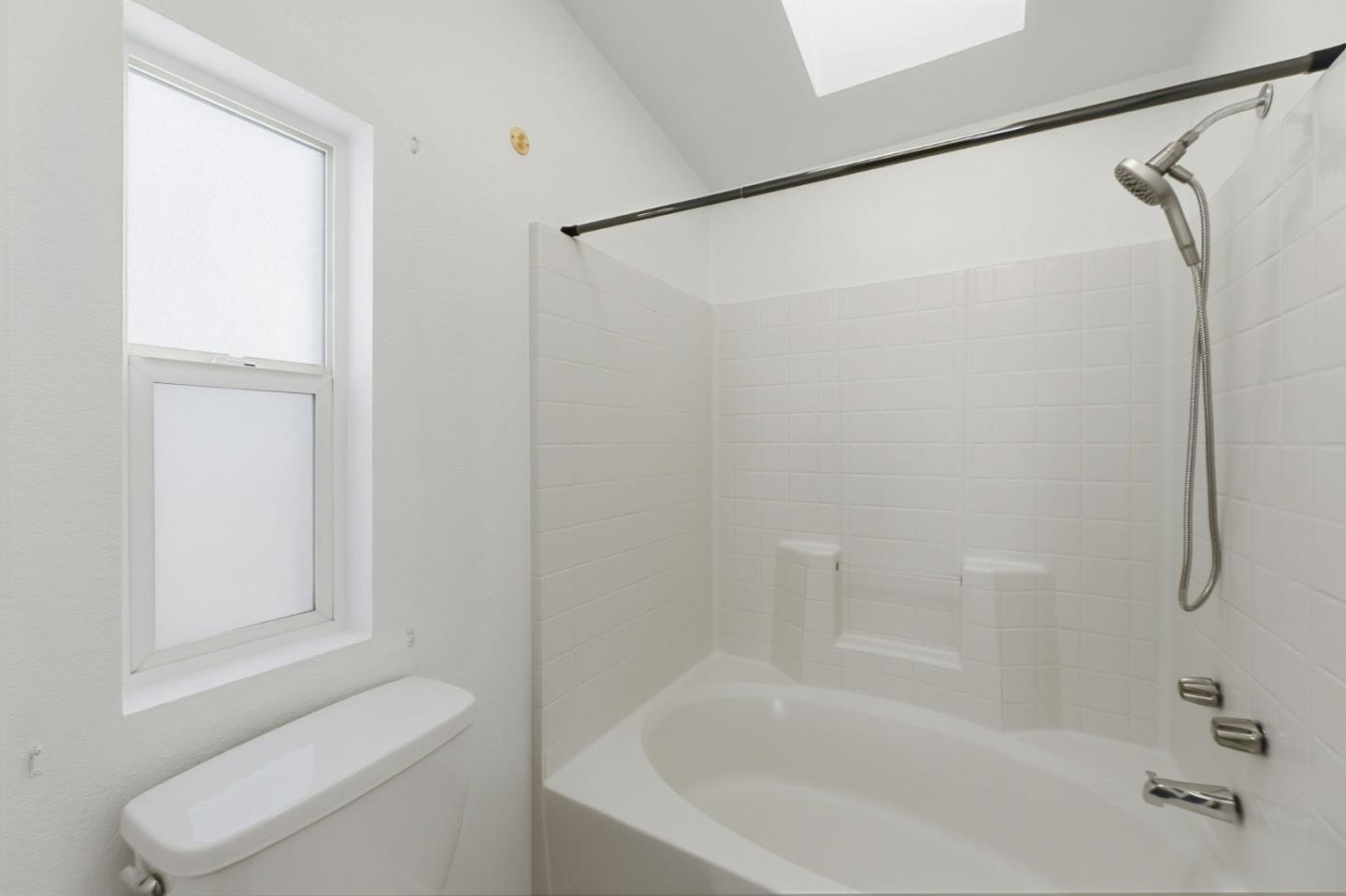 Detail Gallery Image 26 of 33 For 1358 Old Oakland Rd #120,  San Jose,  CA 95112 - 3 Beds | 2 Baths