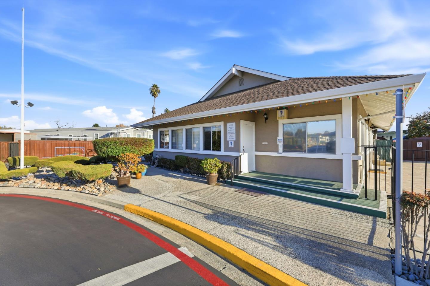 Detail Gallery Image 30 of 33 For 1358 Old Oakland Rd #120,  San Jose,  CA 95112 - 3 Beds | 2 Baths