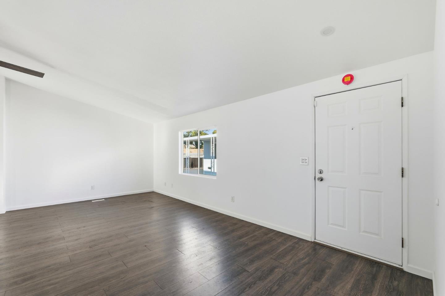 Detail Gallery Image 7 of 33 For 1358 Old Oakland Rd #120,  San Jose,  CA 95112 - 3 Beds | 2 Baths
