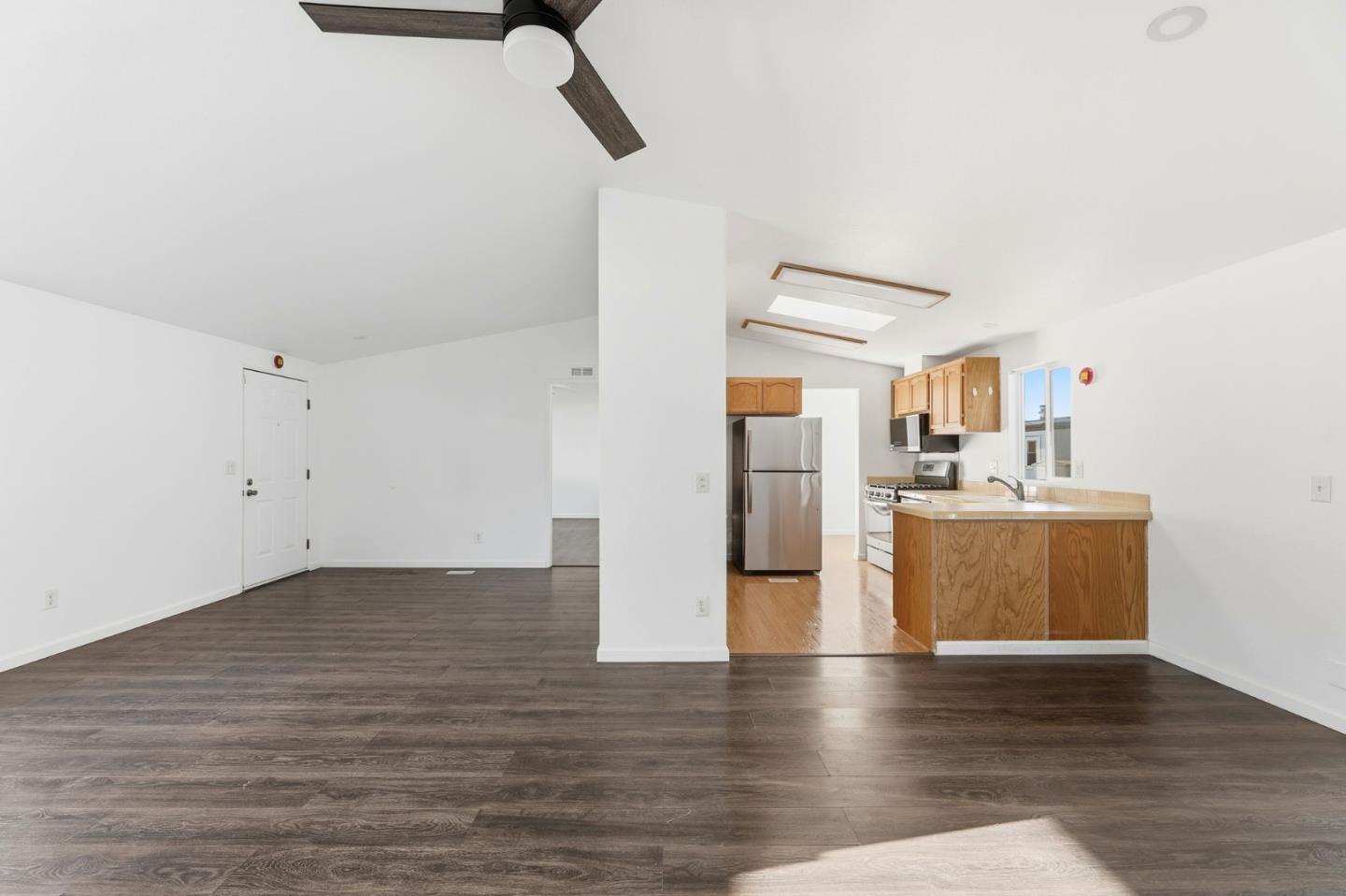 Detail Gallery Image 9 of 33 For 1358 Old Oakland Rd #120,  San Jose,  CA 95112 - 3 Beds | 2 Baths