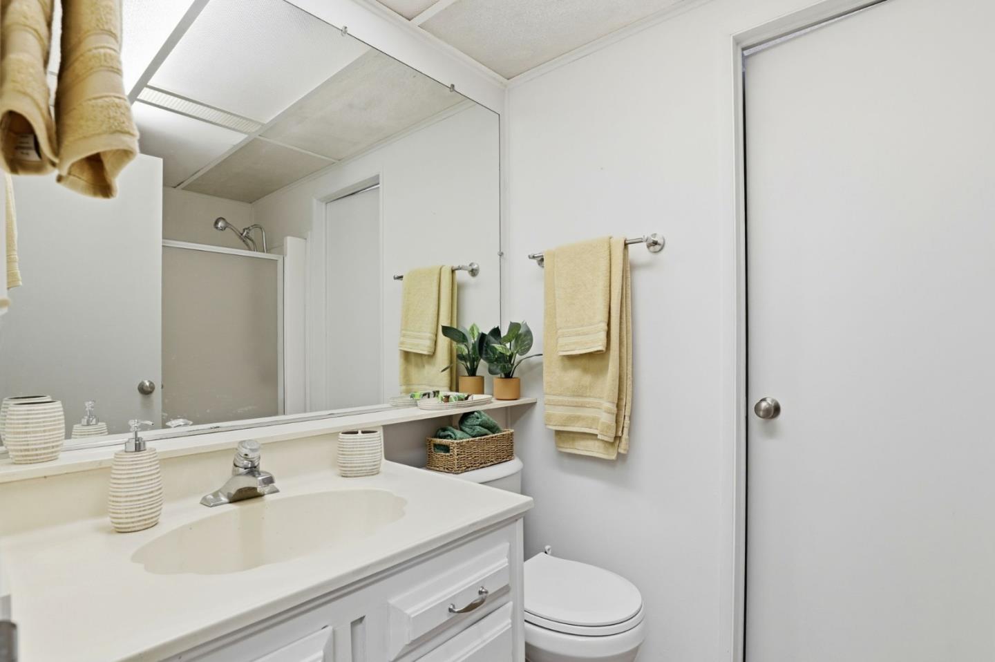 Detail Gallery Image 16 of 31 For 275 Burnett Ave #146,  Morgan Hill,  CA 95037 - 2 Beds | 2 Baths