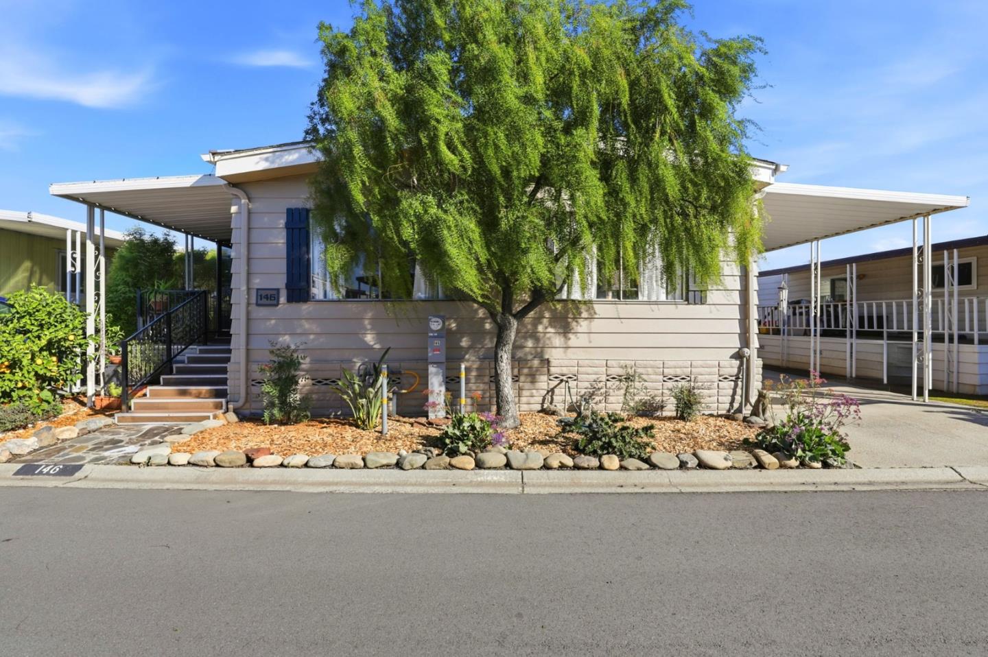 Detail Gallery Image 17 of 31 For 275 Burnett Ave #146,  Morgan Hill,  CA 95037 - 2 Beds | 2 Baths