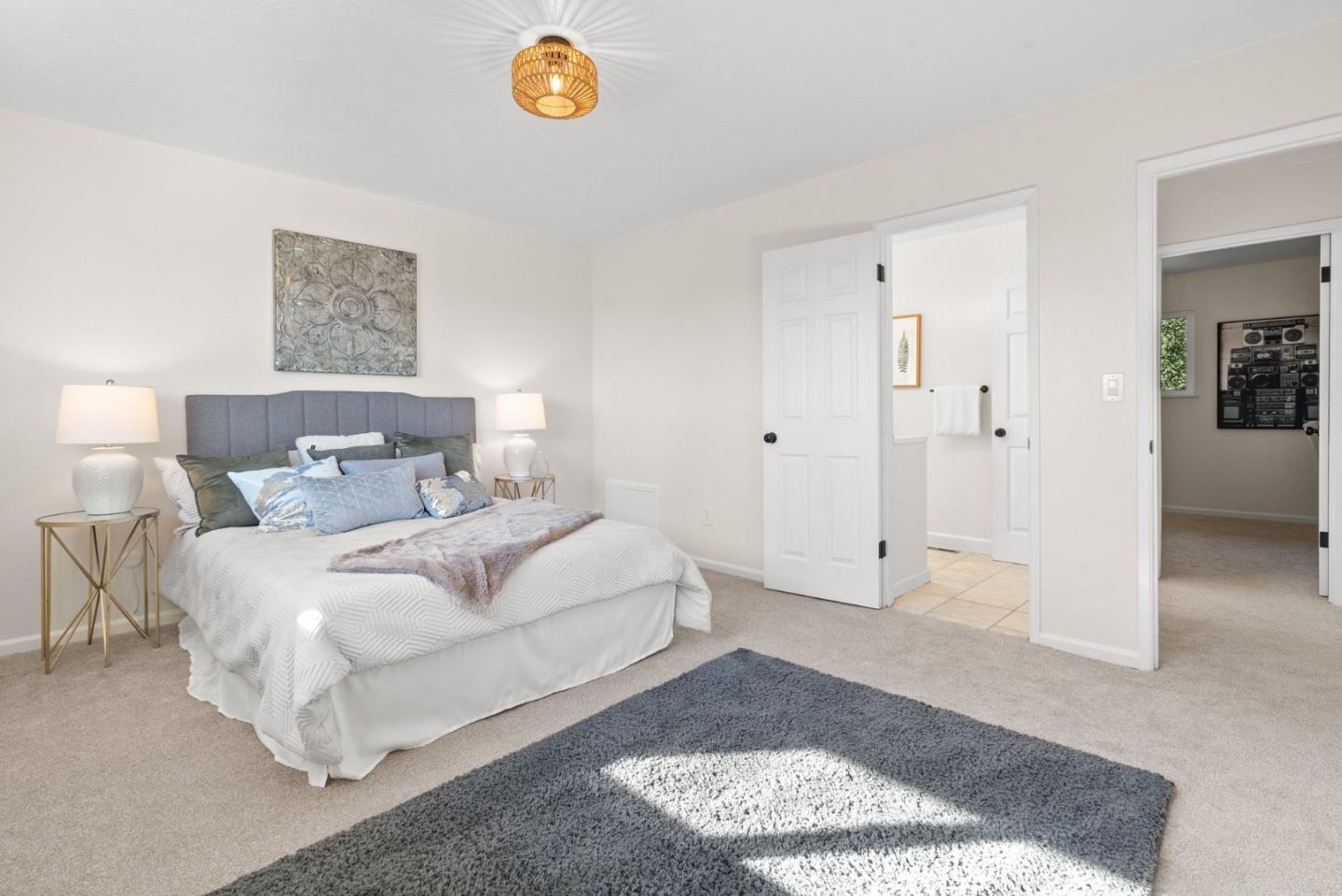 Detail Gallery Image 12 of 39 For 135 Belmont St, Santa Cruz,  CA 95060 - 4 Beds | 2 Baths