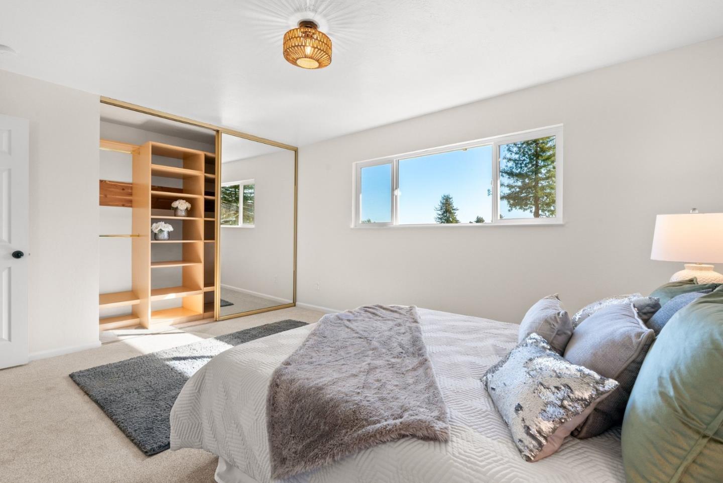 Detail Gallery Image 14 of 39 For 135 Belmont St, Santa Cruz,  CA 95060 - 4 Beds | 2 Baths