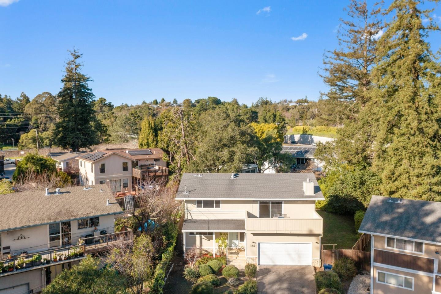 Detail Gallery Image 34 of 39 For 135 Belmont St, Santa Cruz,  CA 95060 - 4 Beds | 2 Baths