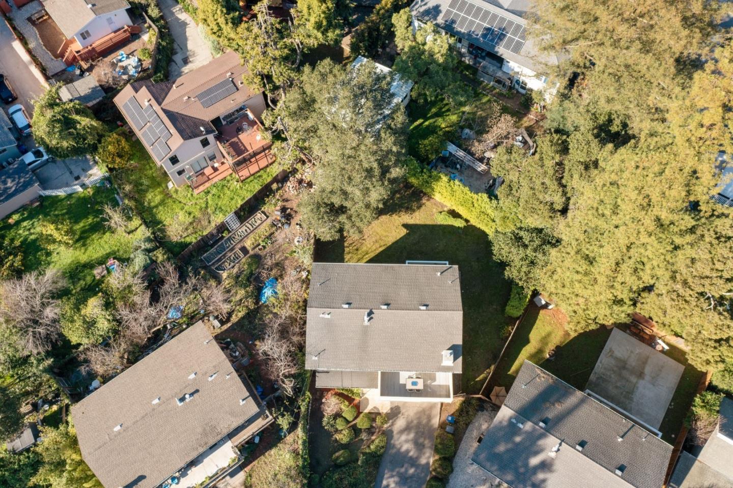 Detail Gallery Image 36 of 39 For 135 Belmont St, Santa Cruz,  CA 95060 - 4 Beds | 2 Baths