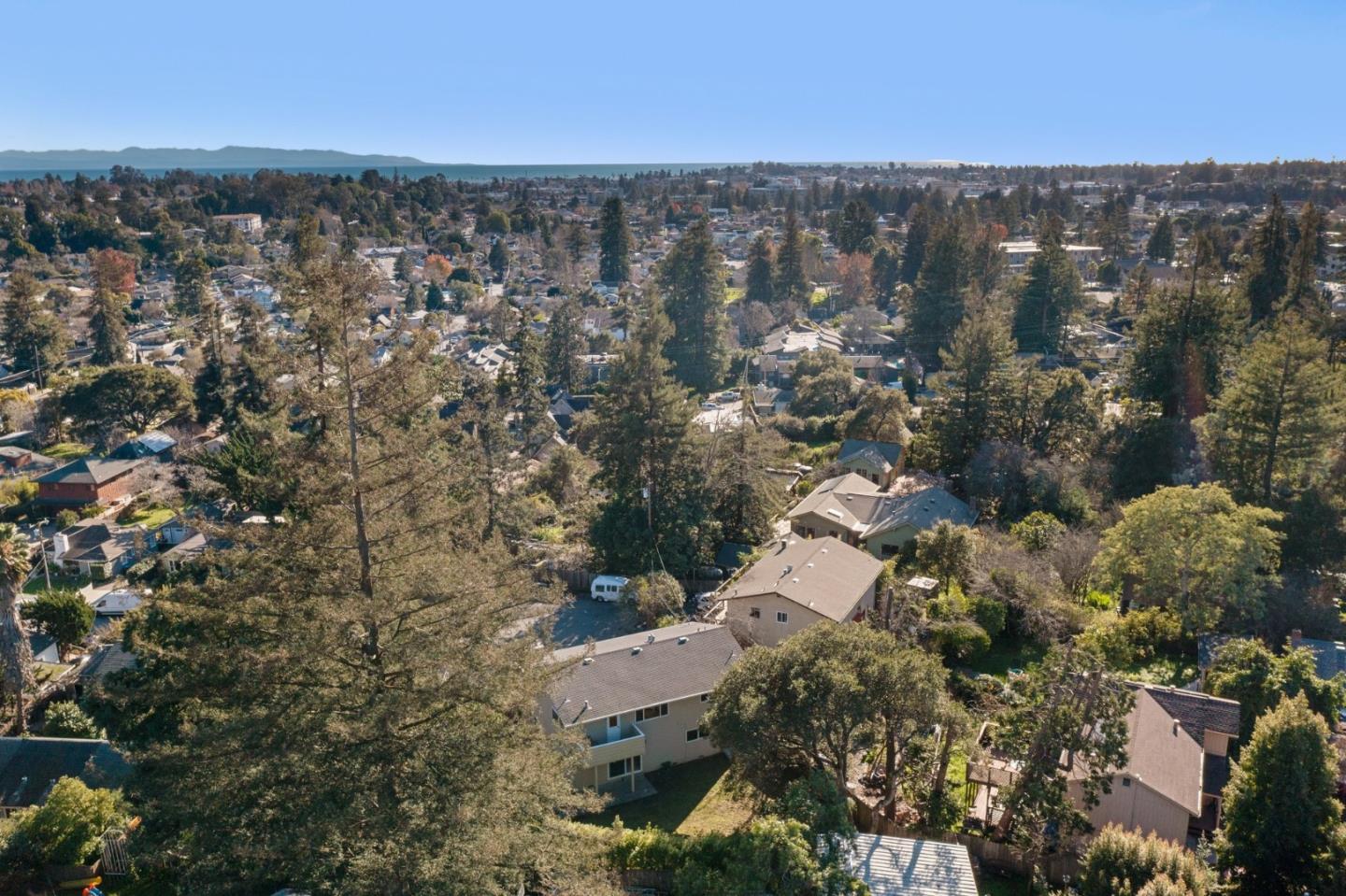 Detail Gallery Image 39 of 39 For 135 Belmont St, Santa Cruz,  CA 95060 - 4 Beds | 2 Baths