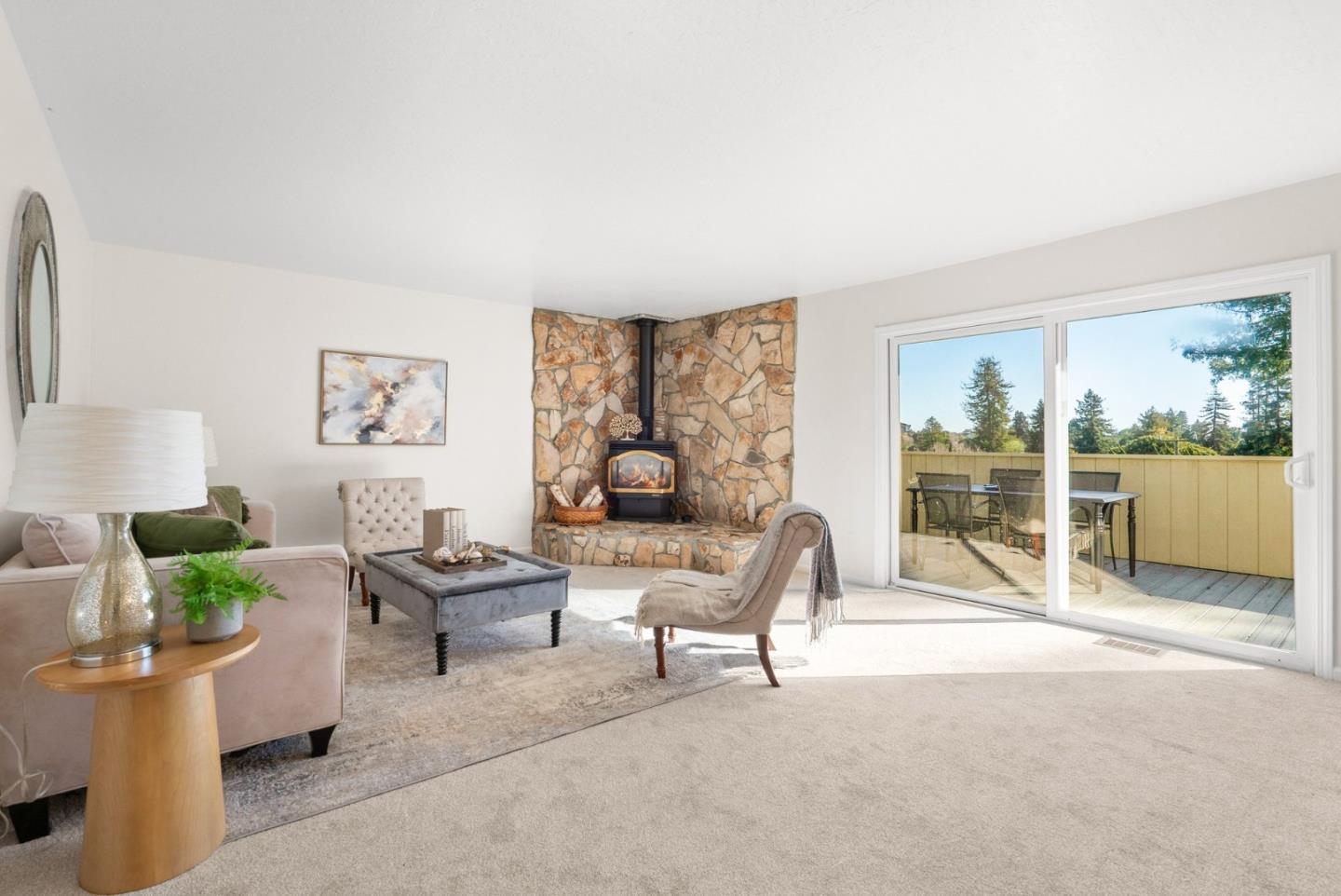 Detail Gallery Image 4 of 39 For 135 Belmont St, Santa Cruz,  CA 95060 - 4 Beds | 2 Baths