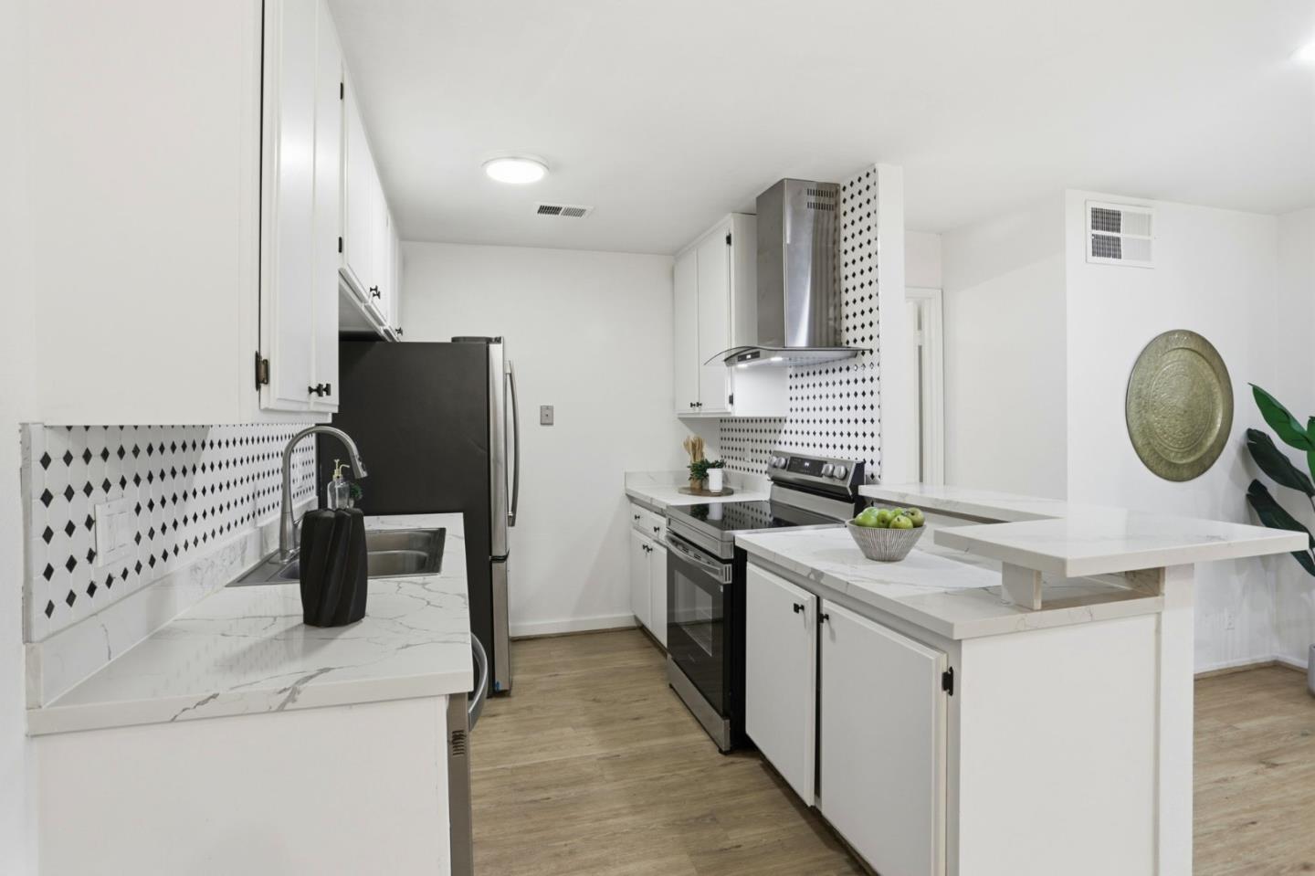 Photo #11: ML82029634 Listing: Photo #11