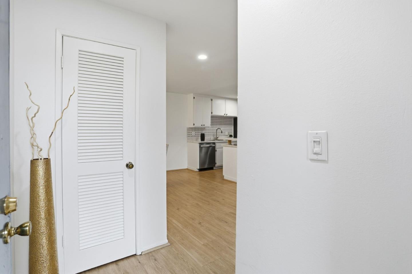 Photo #8: ML82029634 Listing: Photo #8