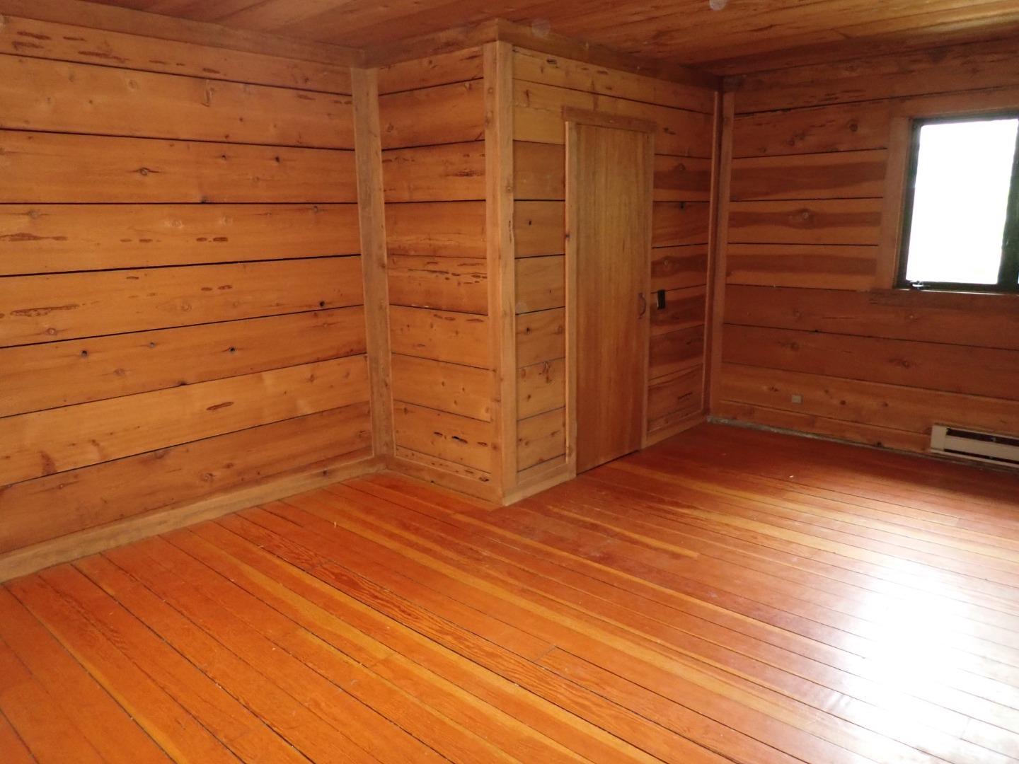 Detail Gallery Image 10 of 21 For 18039 Riverside Dr, Sonoma,  CA 95476 - 3 Beds | 2 Baths