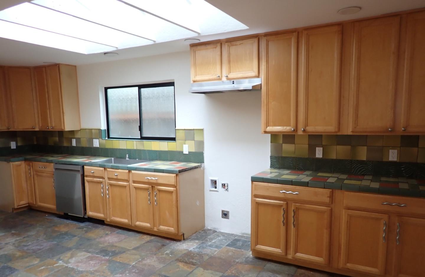 Detail Gallery Image 5 of 21 For 18039 Riverside Dr, Sonoma,  CA 95476 - 3 Beds | 2 Baths