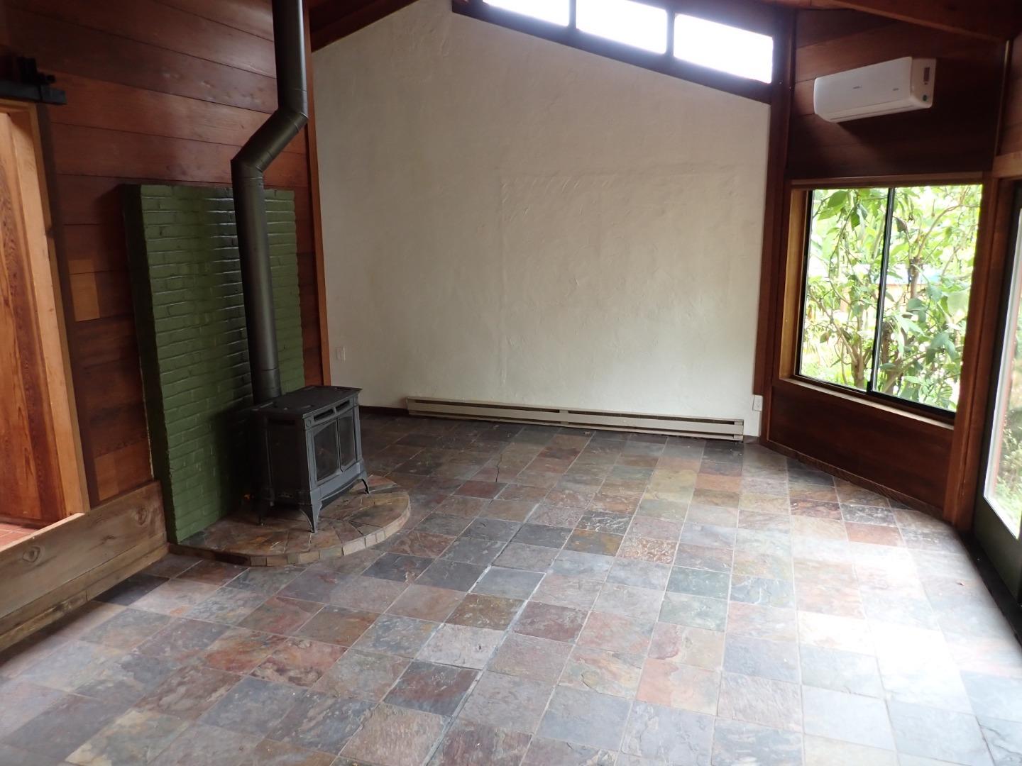 Detail Gallery Image 7 of 21 For 18039 Riverside Dr, Sonoma,  CA 95476 - 3 Beds | 2 Baths