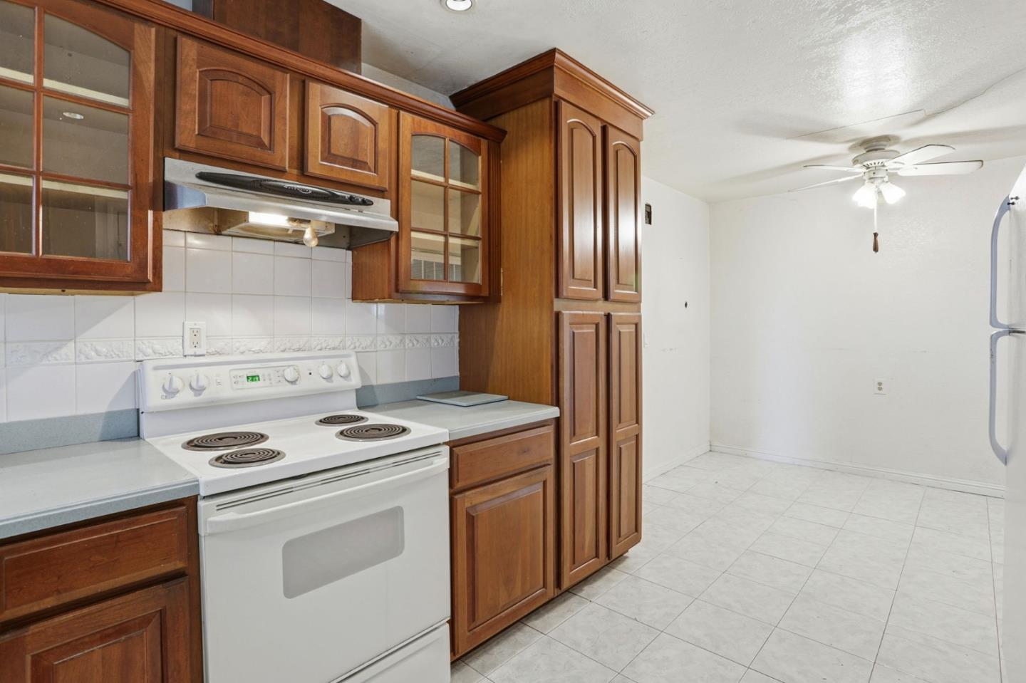 Detail Gallery Image 10 of 34 For 300 N Park Victoria Dr, Milpitas,  CA 95035 - 4 Beds | 2 Baths