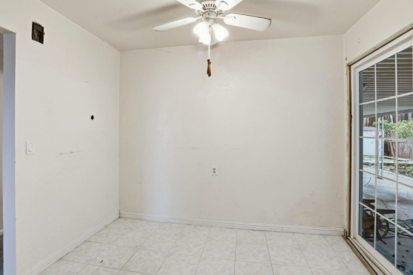 Detail Gallery Image 12 of 34 For 300 N Park Victoria Dr, Milpitas,  CA 95035 - 4 Beds | 2 Baths