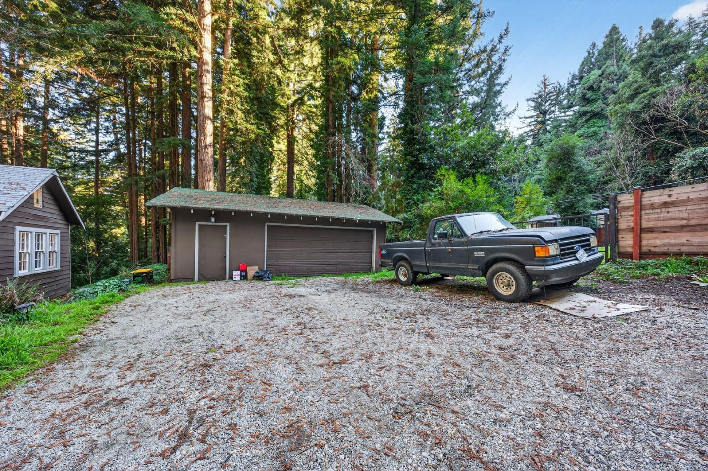 Detail Gallery Image 17 of 31 For 15194 Big Basin Way, Boulder Creek,  CA 95006 - 4 Beds | 3 Baths