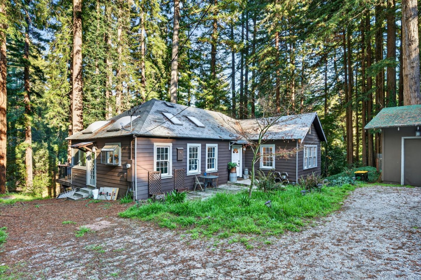 Detail Gallery Image 18 of 31 For 15194 Big Basin Way, Boulder Creek,  CA 95006 - 4 Beds | 3 Baths