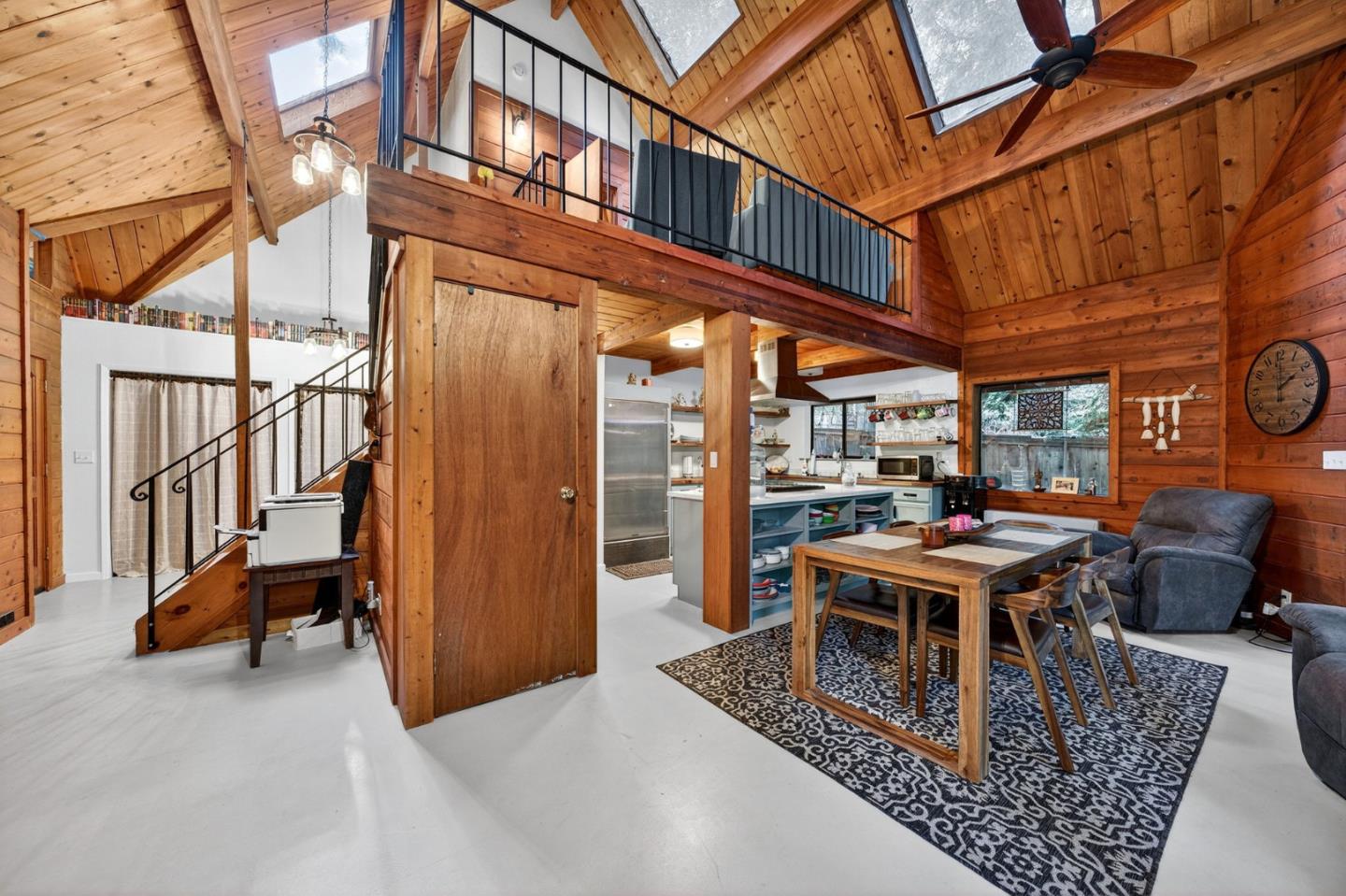 Detail Gallery Image 5 of 31 For 15194 Big Basin Way, Boulder Creek,  CA 95006 - 4 Beds | 3 Baths