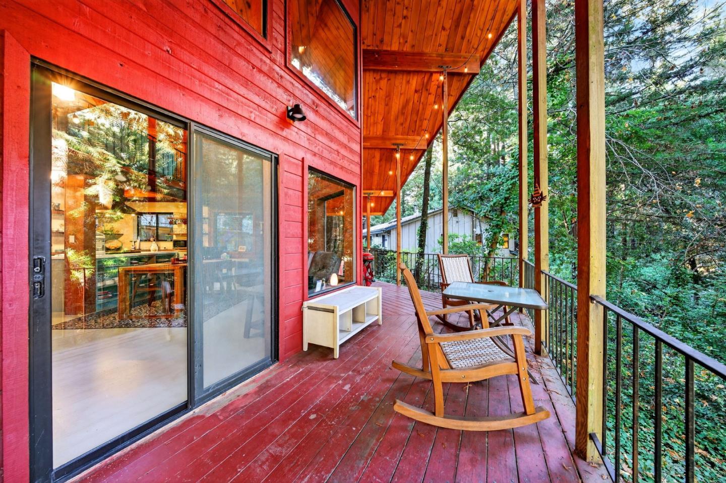 Detail Gallery Image 9 of 31 For 15194 Big Basin Way, Boulder Creek,  CA 95006 - 4 Beds | 3 Baths