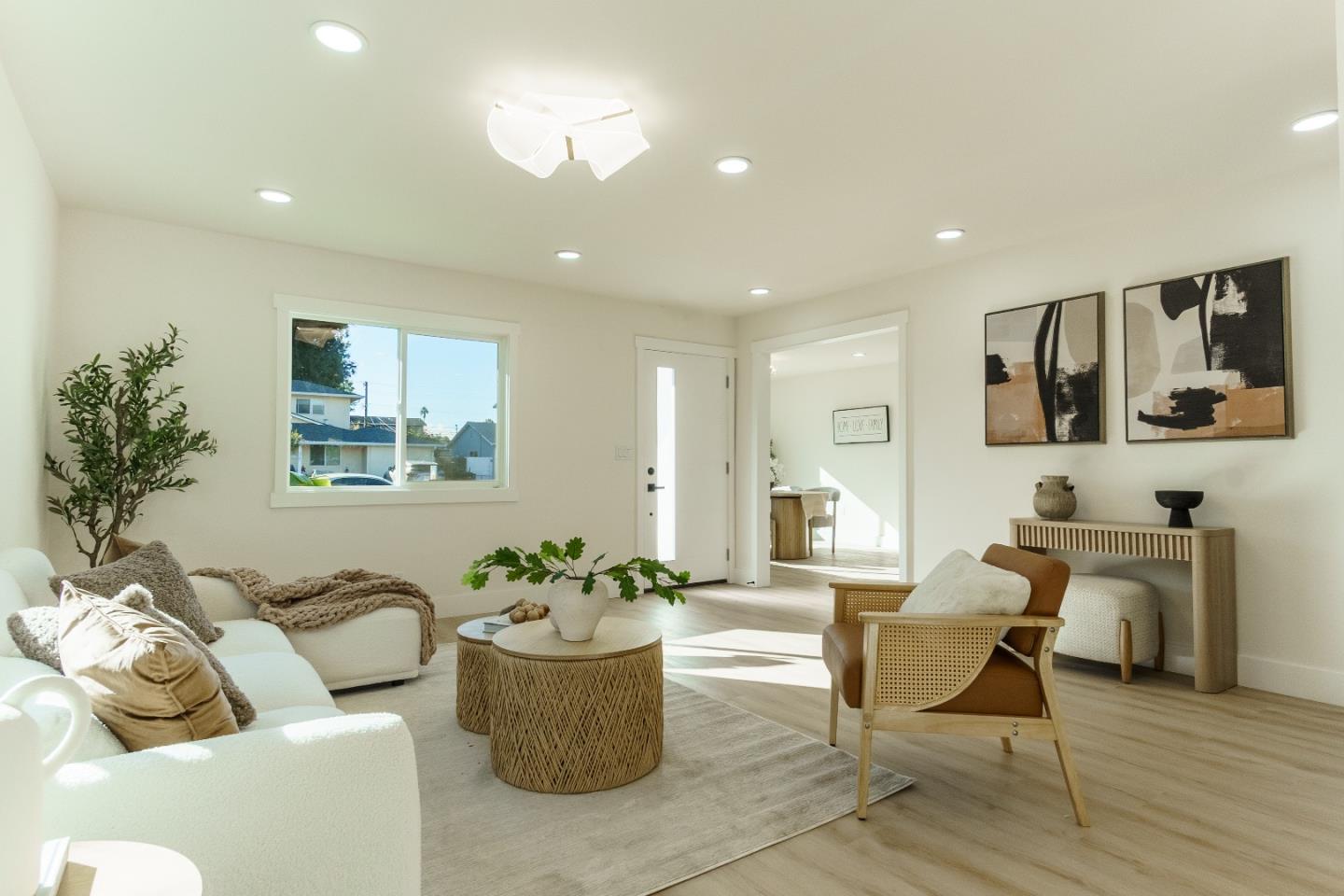 Detail Gallery Image 4 of 20 For 2748 Aida Ave, San Jose,  CA 95122 - 4 Beds | 1/1 Baths