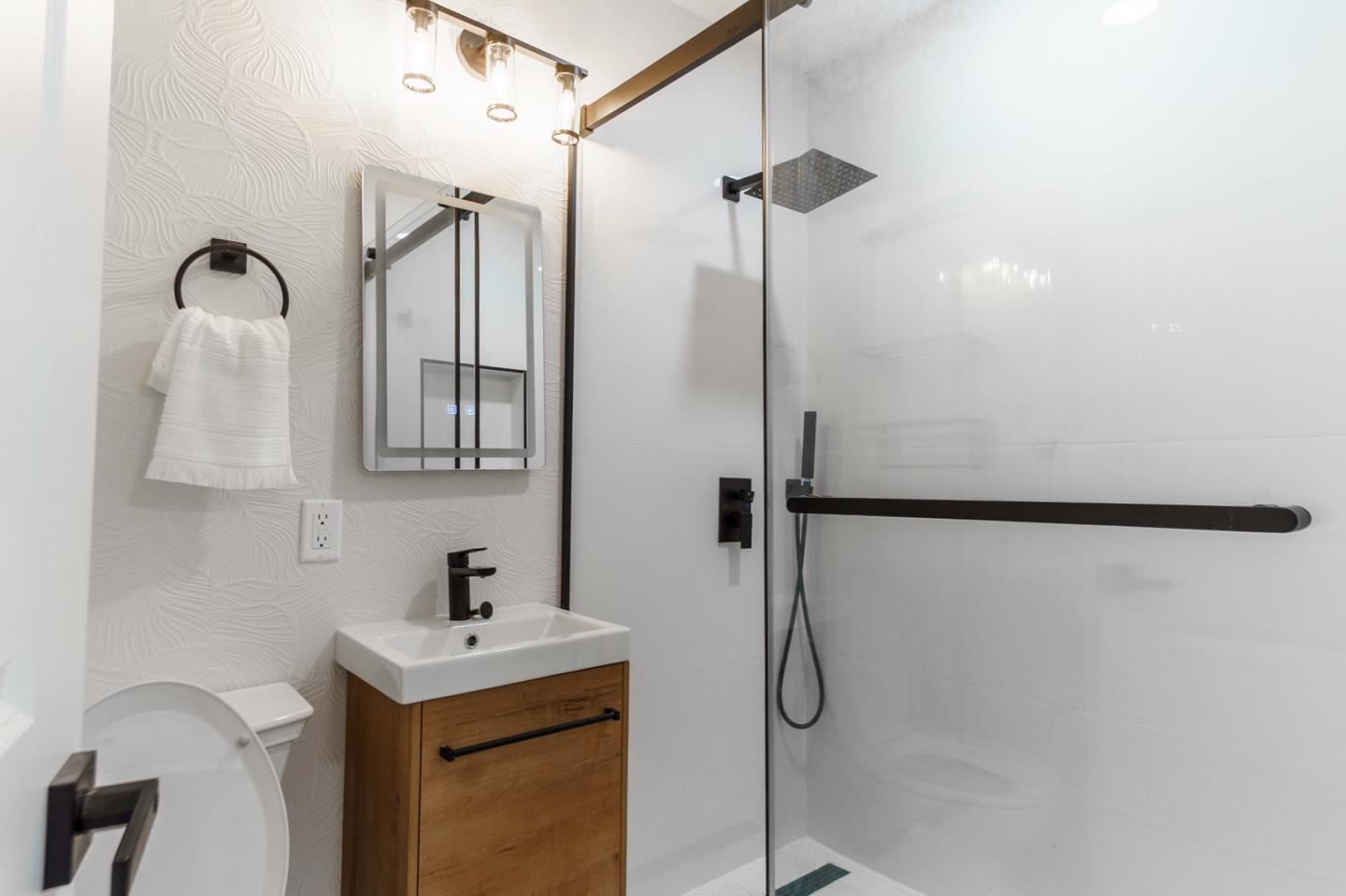 Detail Gallery Image 7 of 20 For 2748 Aida Ave, San Jose,  CA 95122 - 4 Beds | 1/1 Baths