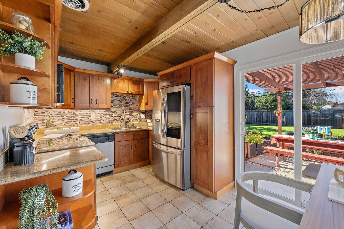 Detail Gallery Image 12 of 47 For 329 Carnegie Dr, Milpitas,  CA 95035 - 4 Beds | 2 Baths