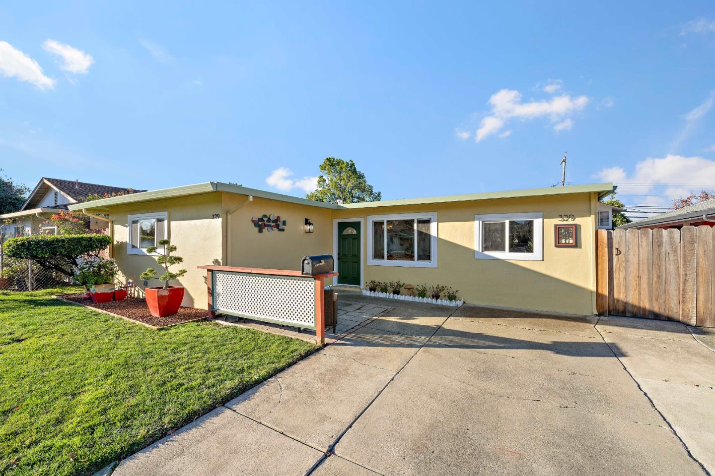 Detail Gallery Image 3 of 47 For 329 Carnegie Dr, Milpitas,  CA 95035 - 4 Beds | 2 Baths