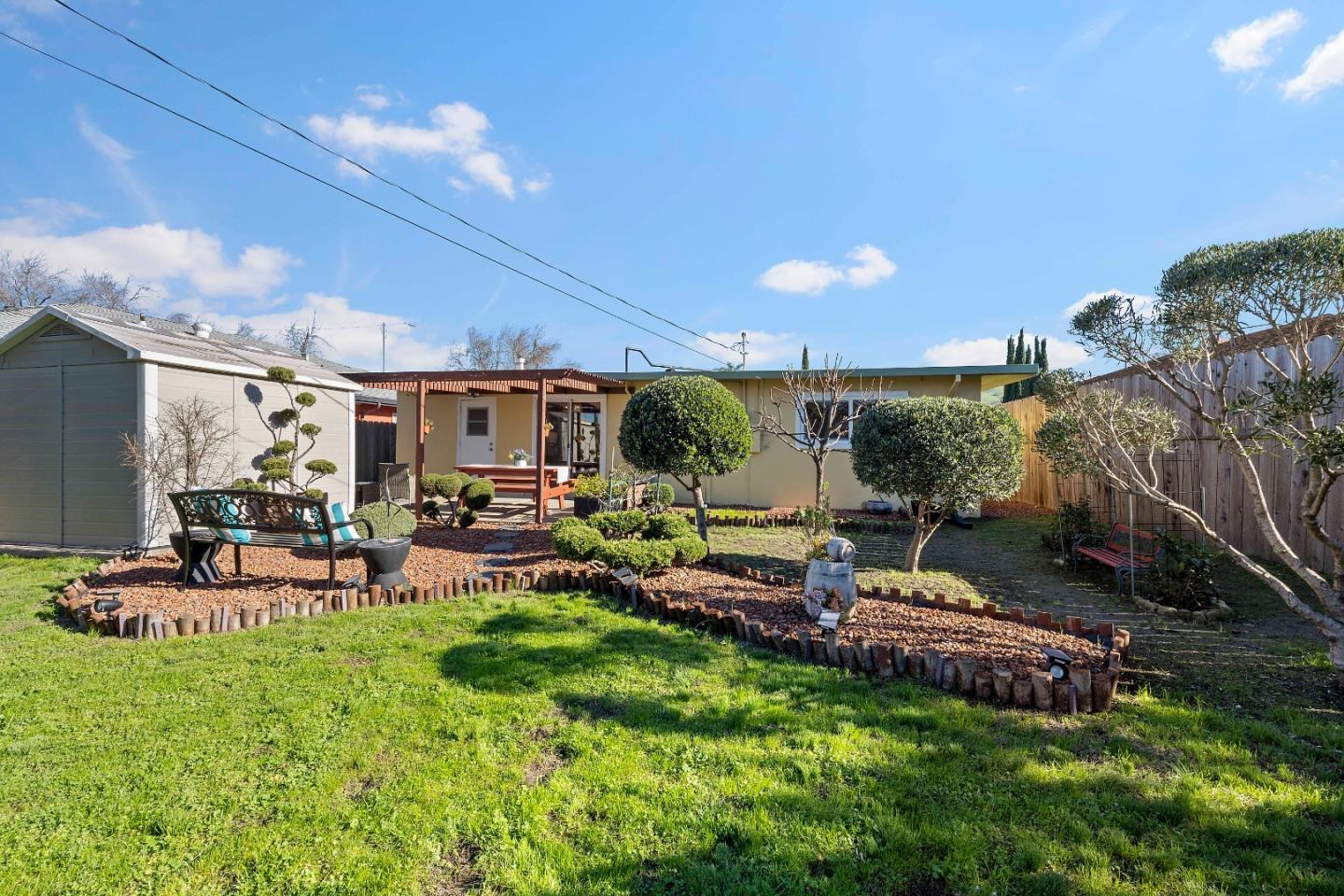 Detail Gallery Image 32 of 47 For 329 Carnegie Dr, Milpitas,  CA 95035 - 4 Beds | 2 Baths