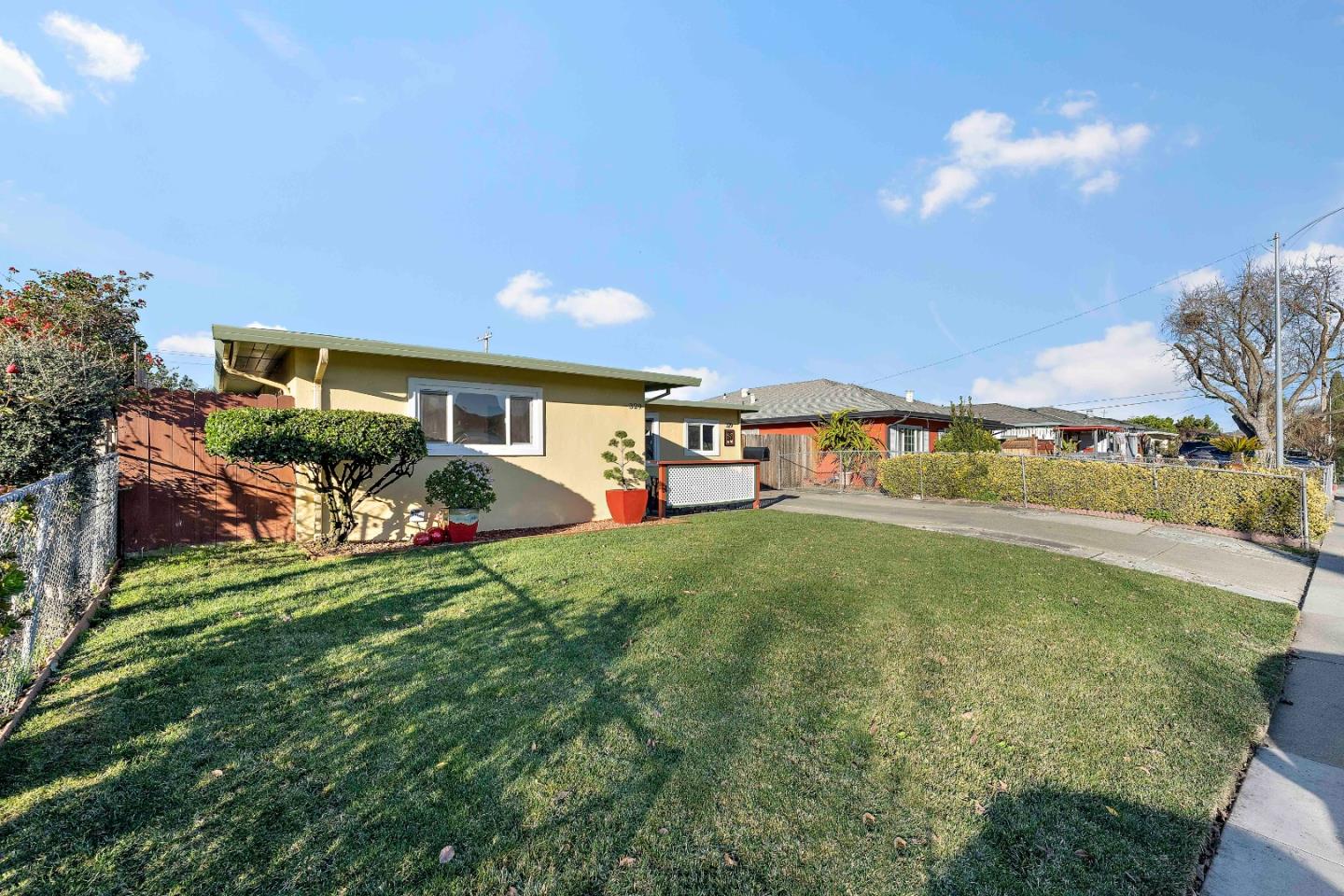 Detail Gallery Image 6 of 47 For 329 Carnegie Dr, Milpitas,  CA 95035 - 4 Beds | 2 Baths