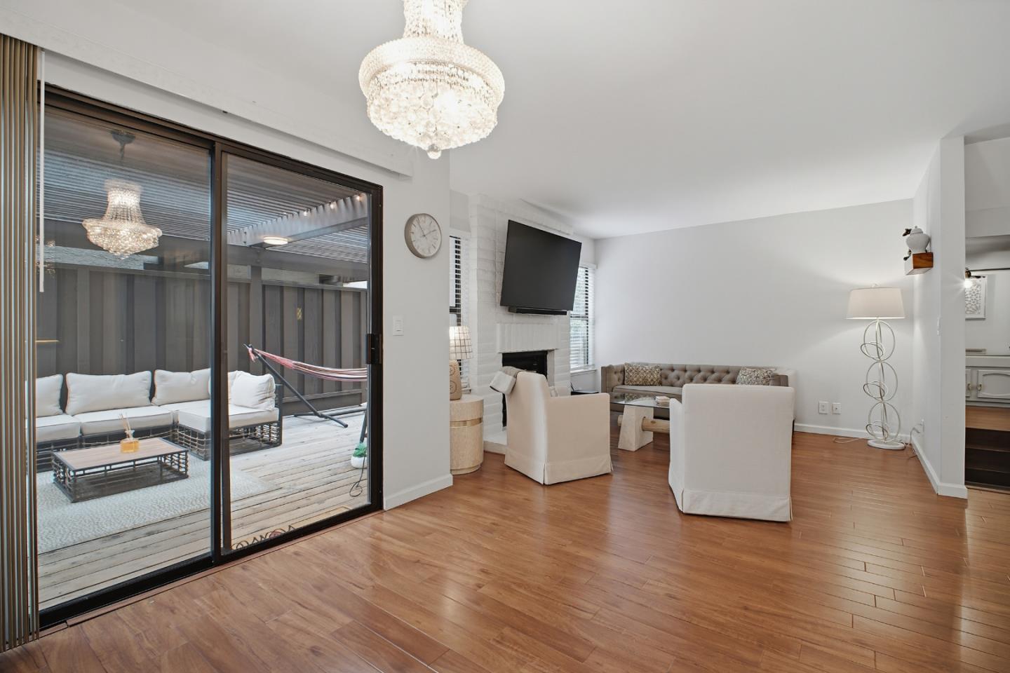 Detail Gallery Image 13 of 40 For 1321 Fruitdale Ave, San Jose,  CA 95126 - 3 Beds | 2/1 Baths