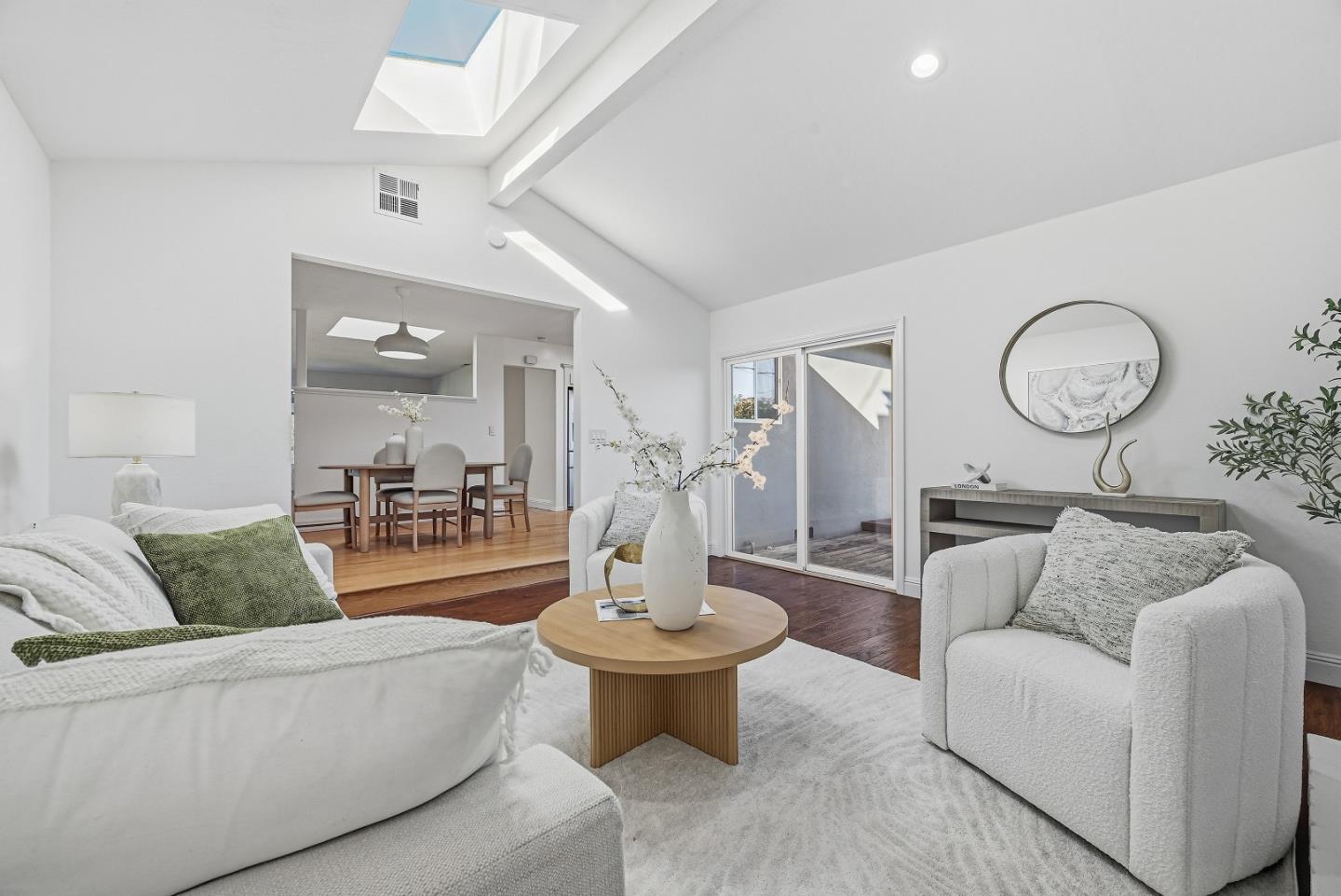 Detail Gallery Image 16 of 32 For 872 Loyalton Dr, Campbell,  CA 95008 - 3 Beds | 2 Baths